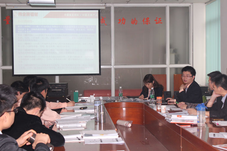 新宝GG铝材开展新人培训